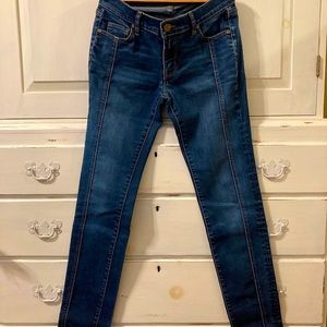 Soho Skinny jeans. Size 2.Medium wash denim.